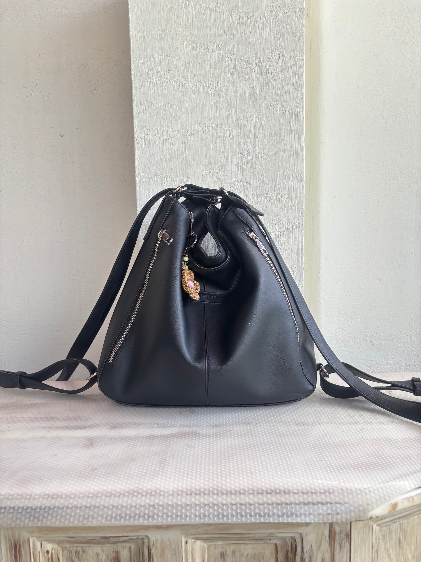 The FlipTote - By Blueburr